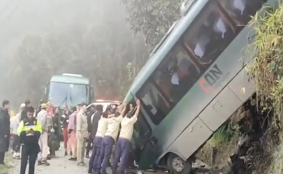 HAY VARIOS MEXICANOS EN ACCIDENTE DE AUTOBÚS EN MACHU PICCHU, PERÙ